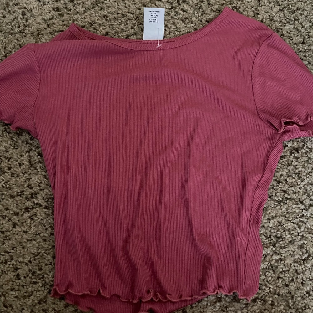 Tillys Crop top shirt